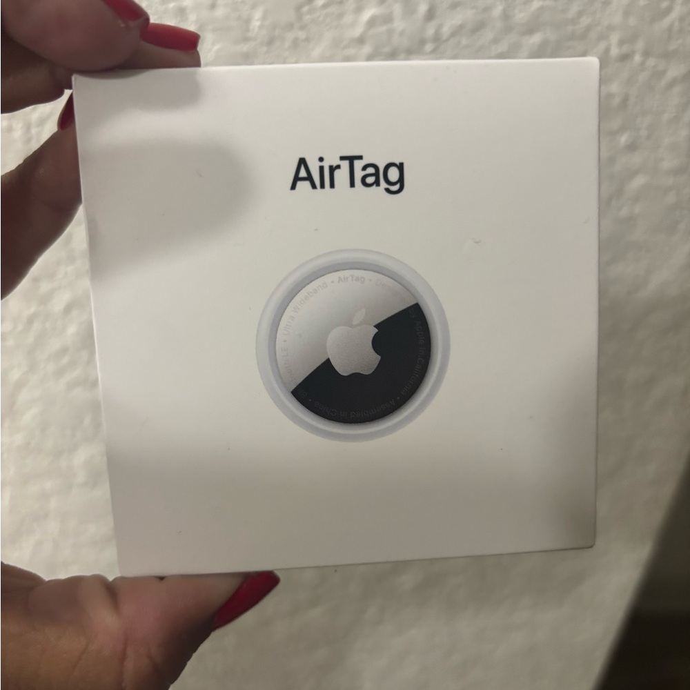 New Apple Air Tag